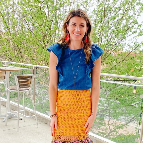 Draper James Flutter Sleeve Blouse - Picture 2 of 5